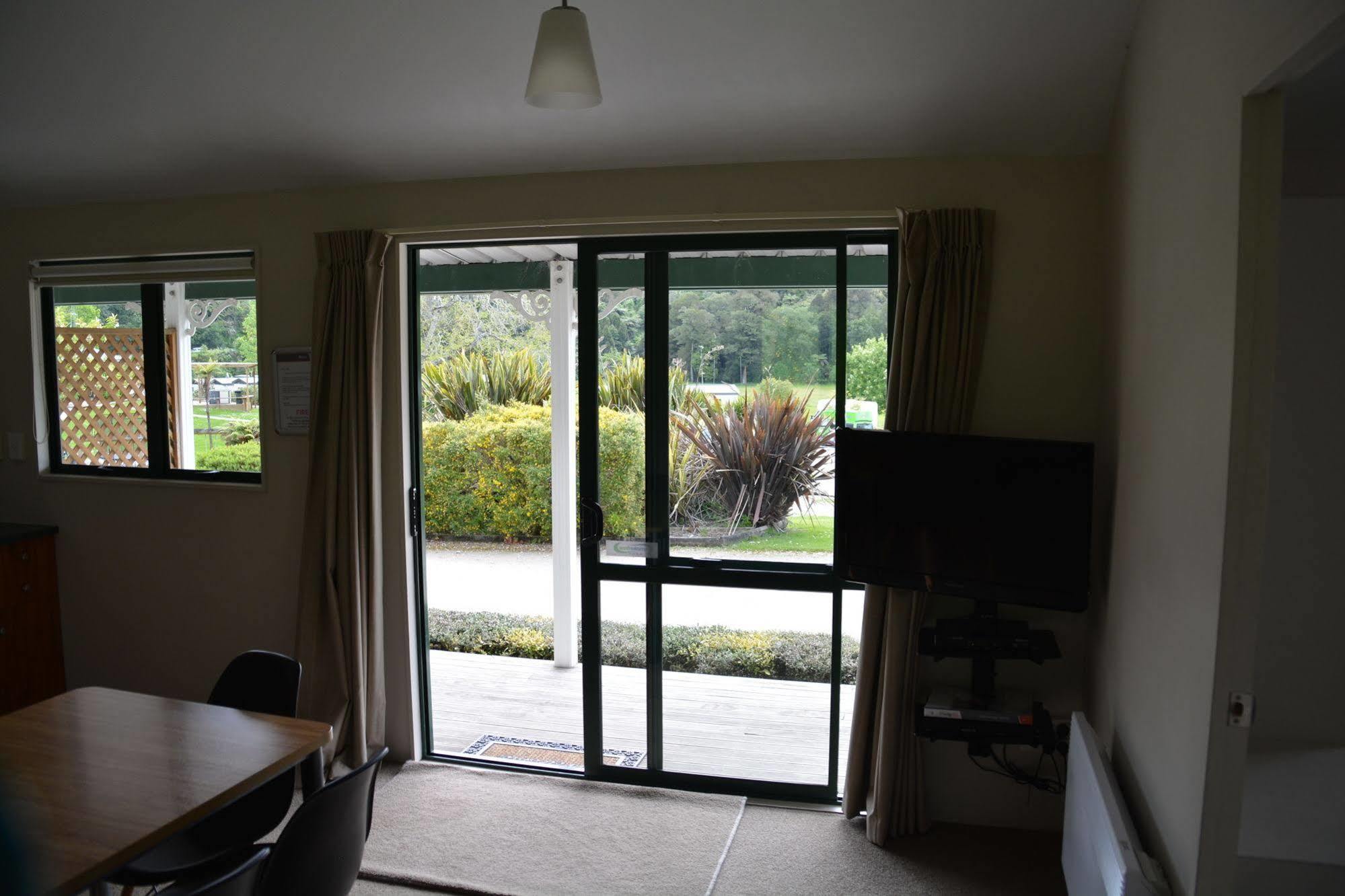 Waitomo TOP 10 Holiday Park Cavernas de Waitomo Exterior foto